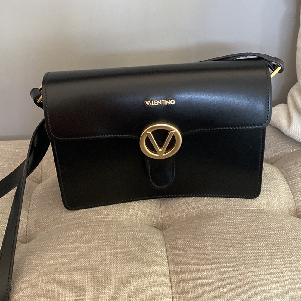 Authentic Mario Valentino purse in gently used condition
